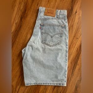 Vintage 1999 Levi’s 550 Red Tab Relaxed Fit Denim Shorts Mens Size 33